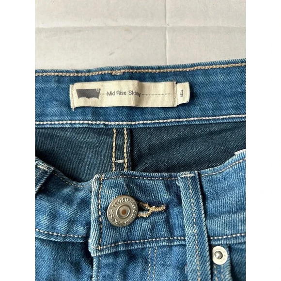 Levi’s Mid Rise skinny Jeans Size 4 - Picture 3 of 9